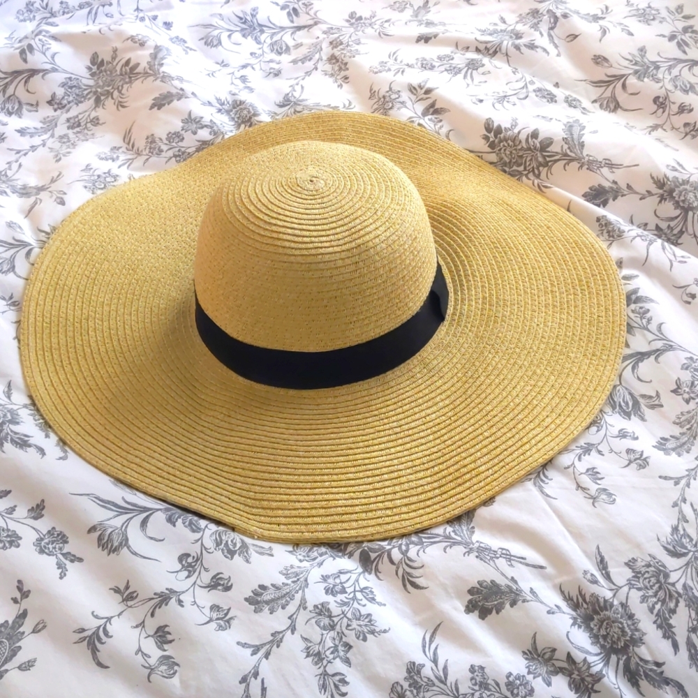 Sun hat